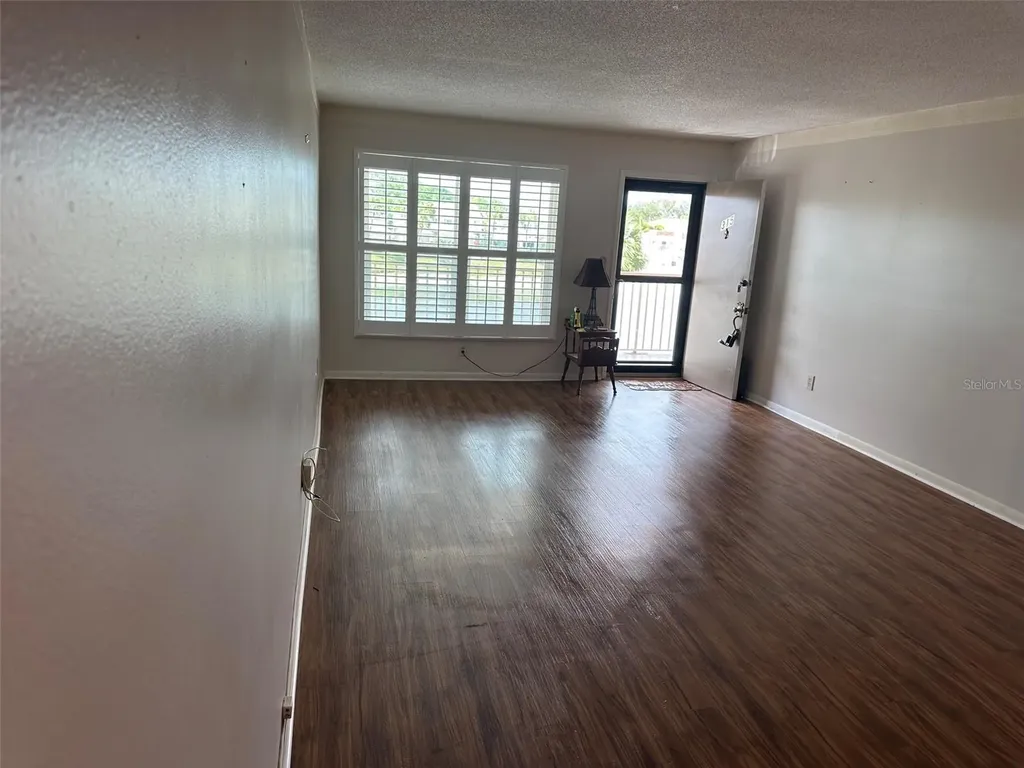 6400 46th Avenue N Kenneth City FL 33709