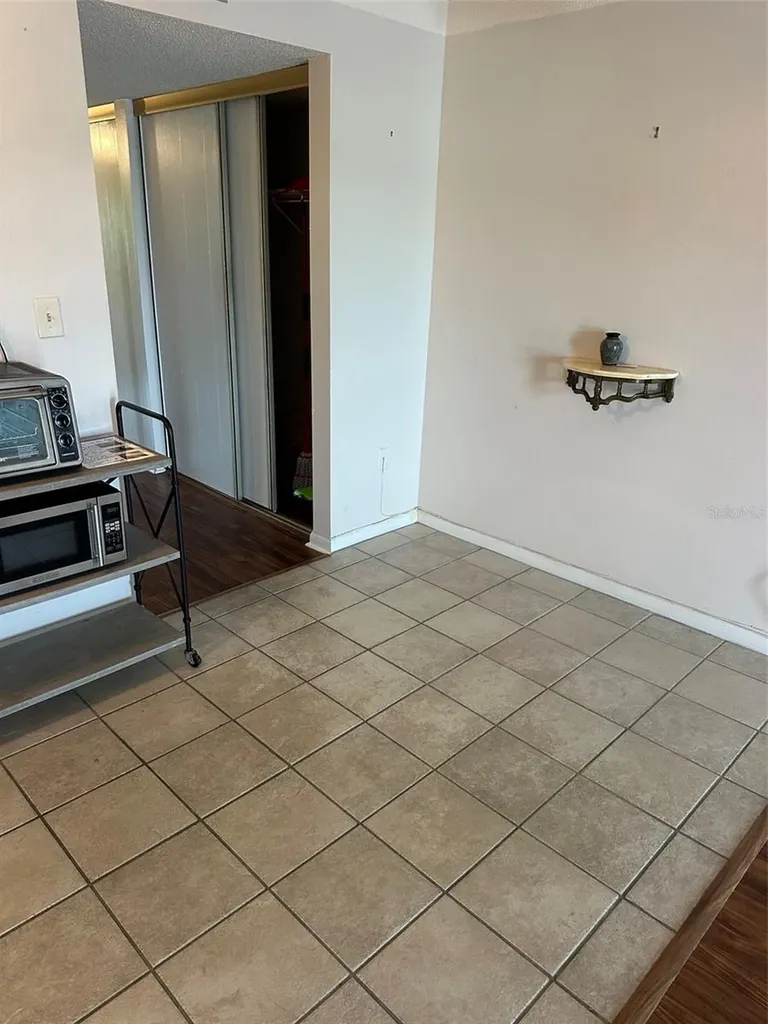 6400 46th Avenue N Kenneth City FL 33709