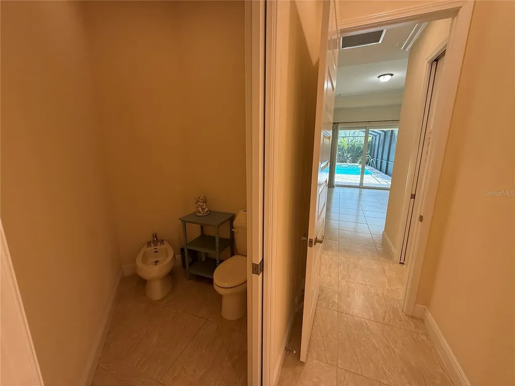 16005 42nd Glen E Parrish FL 34219