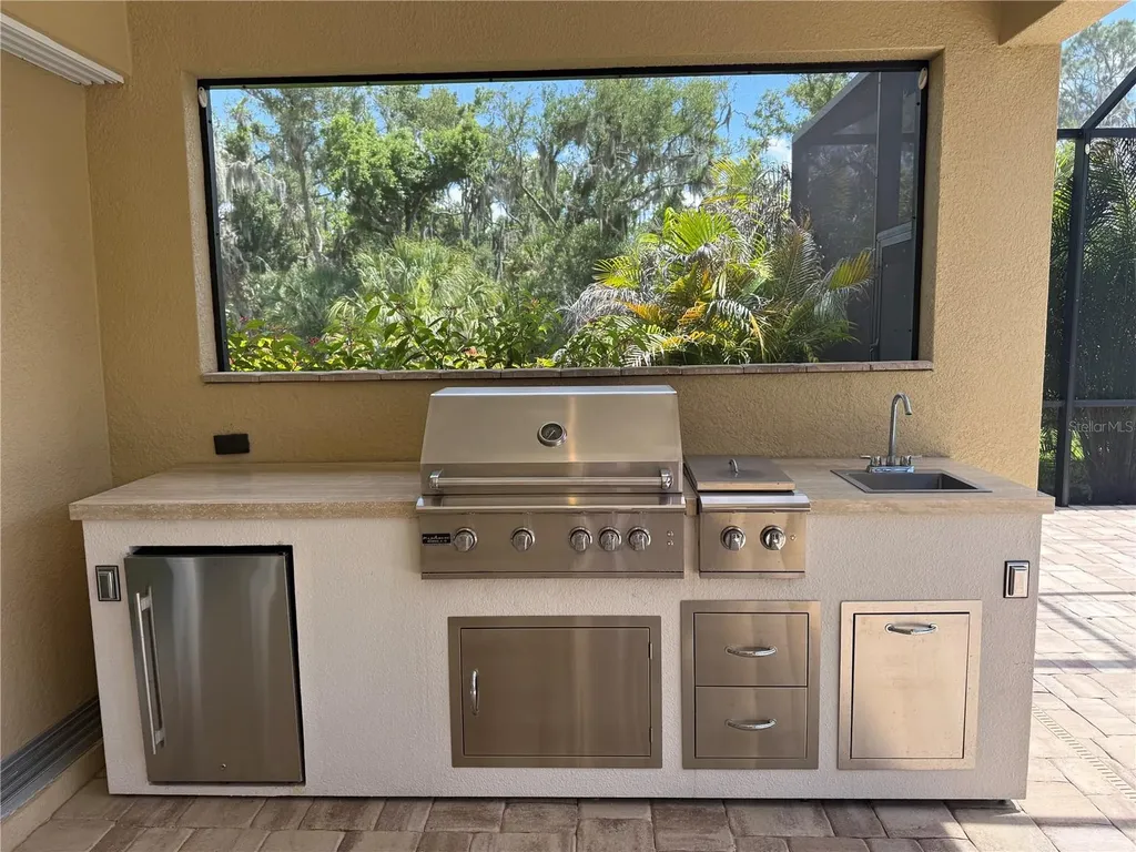 16005 42nd Glen E Parrish FL 34219