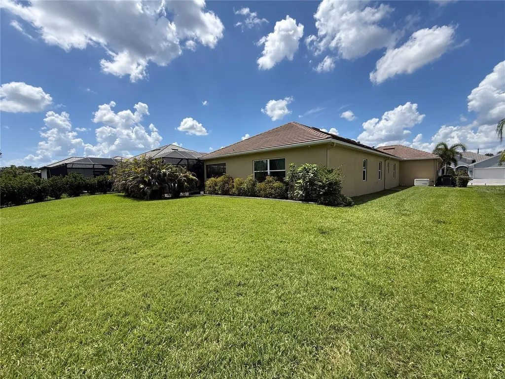 16005 42nd Glen E Parrish FL 34219