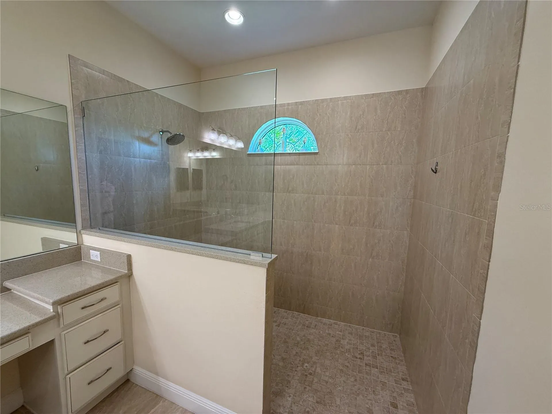 16005 42nd Glen E Parrish FL 34219