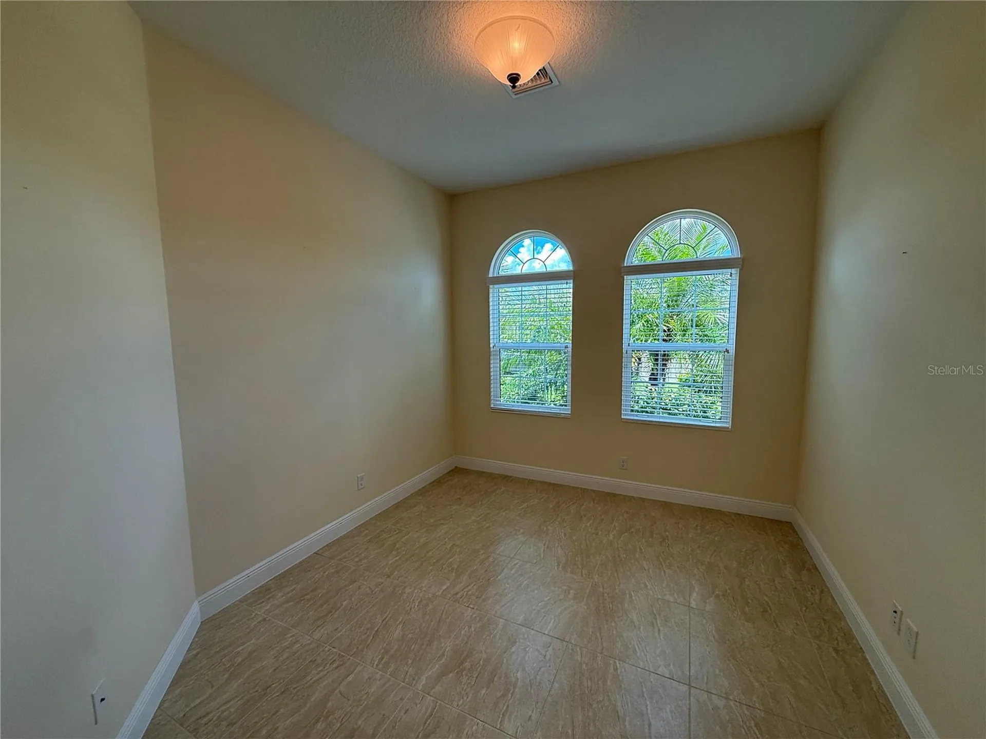 16005 42nd Glen E Parrish FL 34219