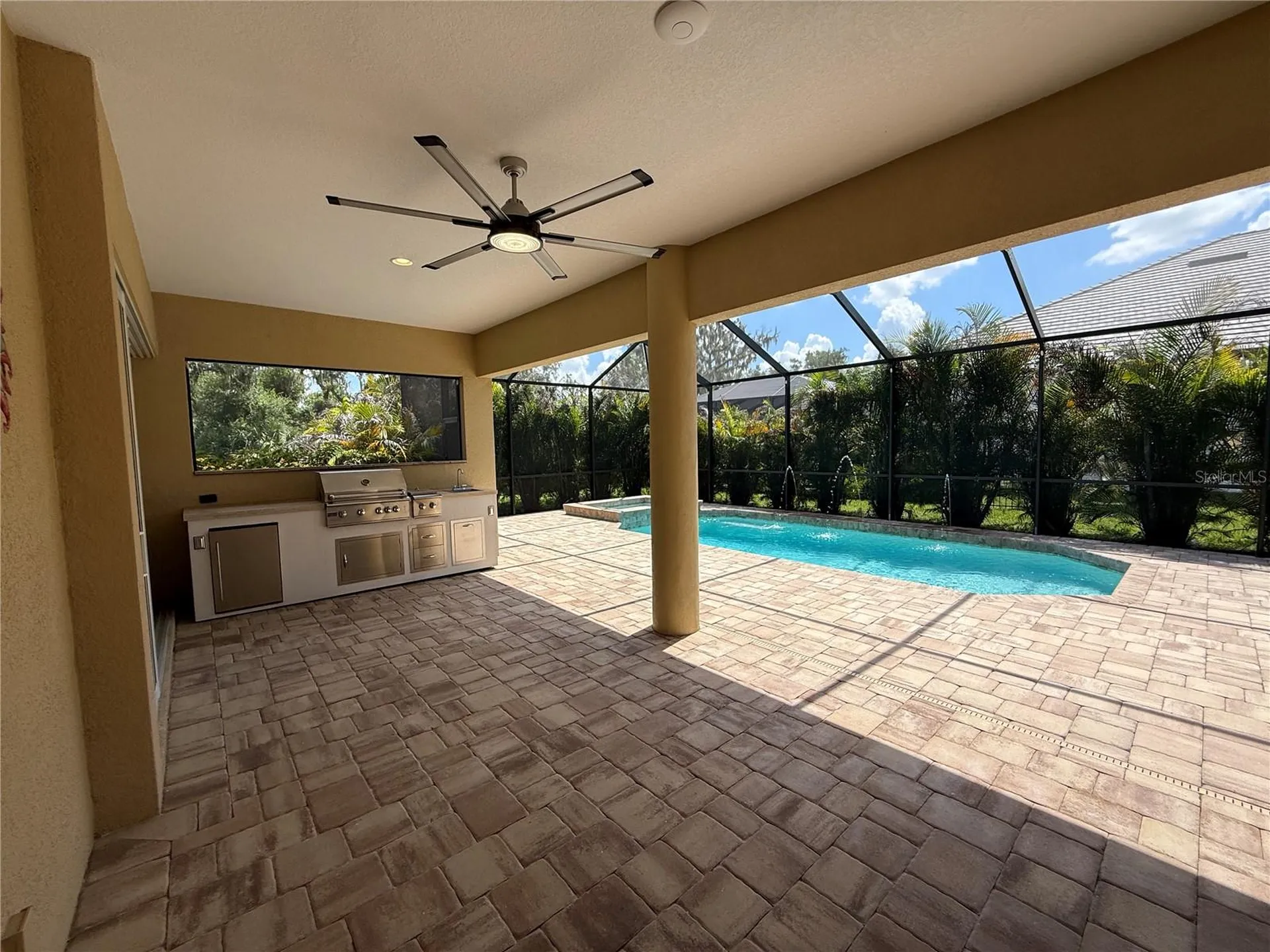 16005 42nd Glen E Parrish FL 34219