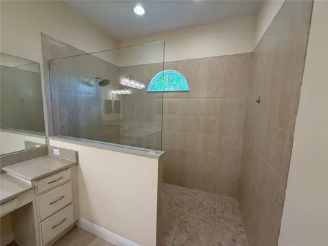 16005 42nd Glen E Parrish FL 34219