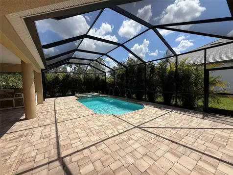 16005 42nd Glen E Parrish FL 34219