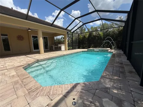 16005 42nd Glen E Parrish FL 34219