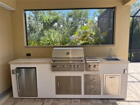16005 42nd Glen E Parrish FL 34219
