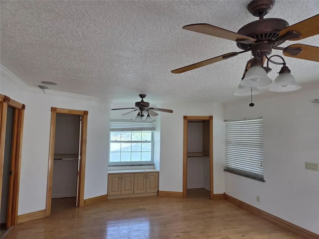 1416 49th Avenue NE St Petersburg FL 33703