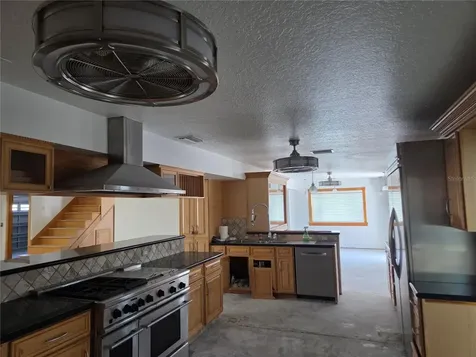 1416 49th Avenue NE St Petersburg FL 33703