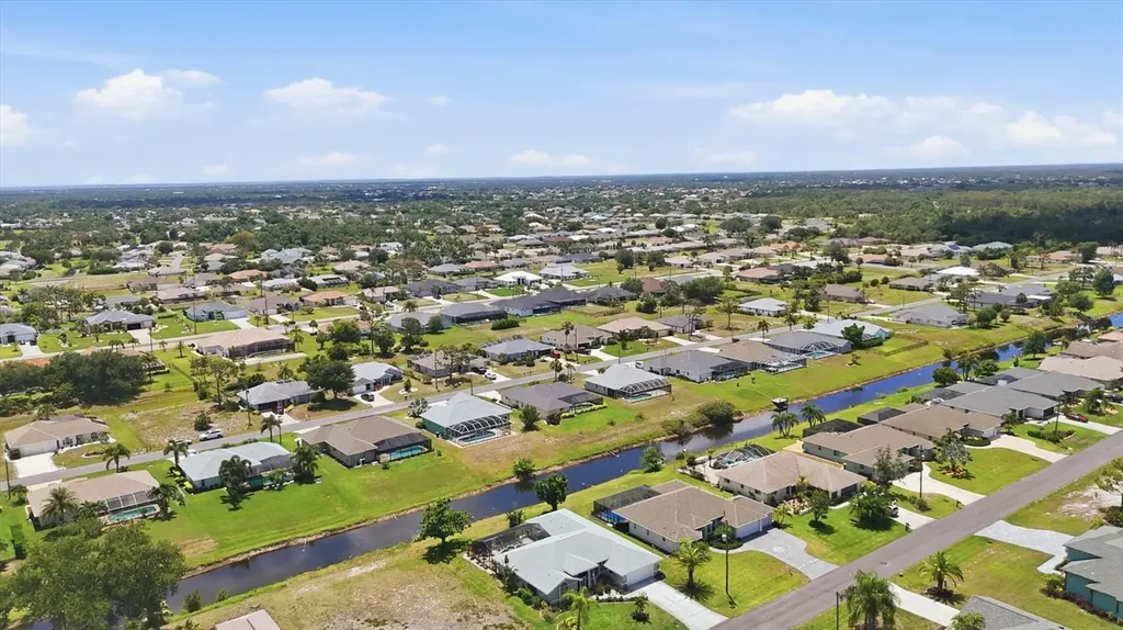 206 Mariner Lane Rotonda West FL 33947