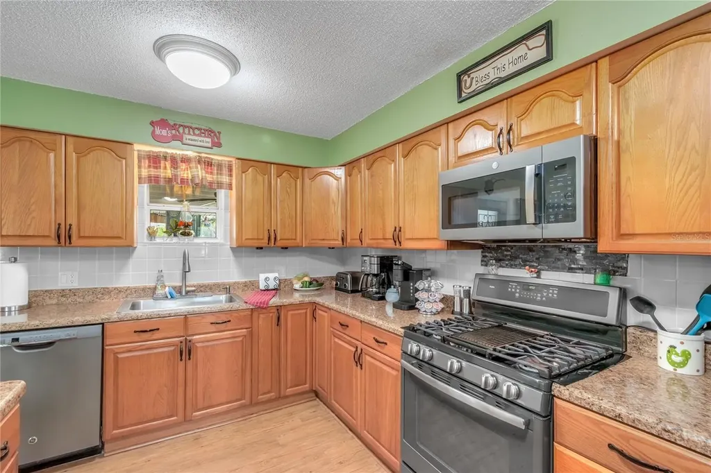 11990 156th Street Mc Alpin FL 32062