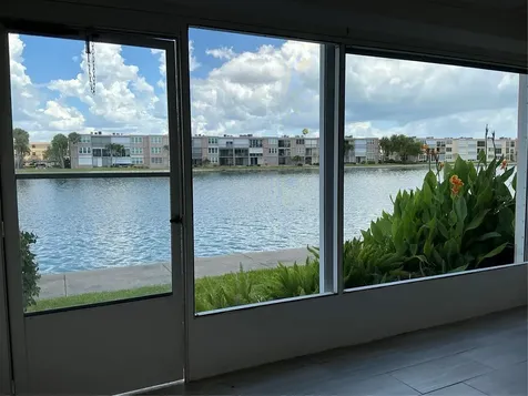 7645 Sun Island Drive S South Pasadena FL 33707