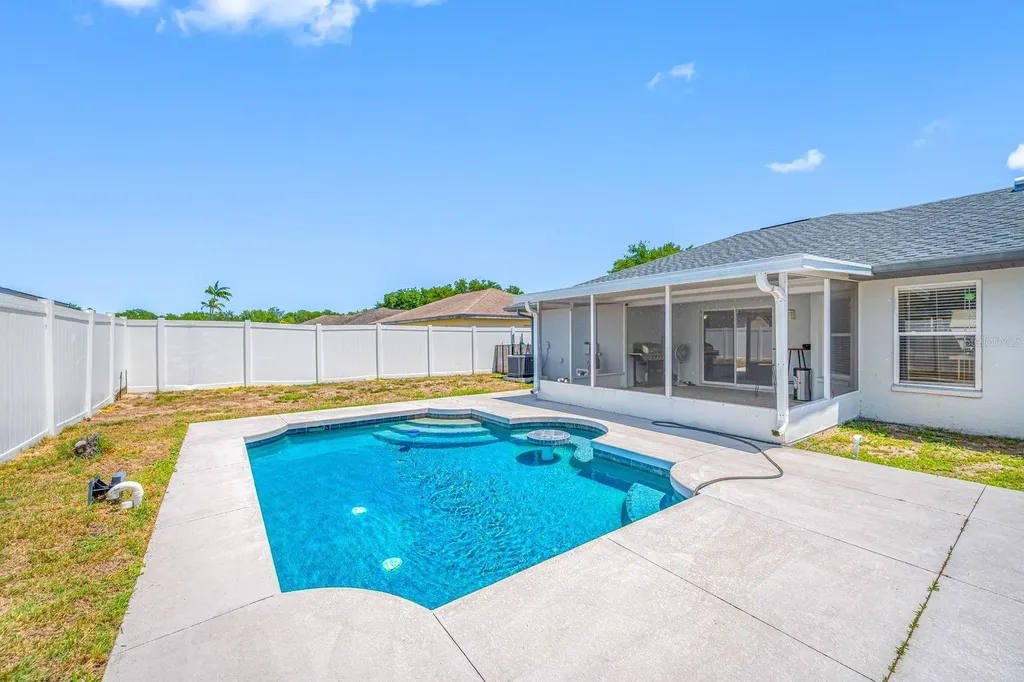 2802 93rd Court E Palmetto FL 34221
