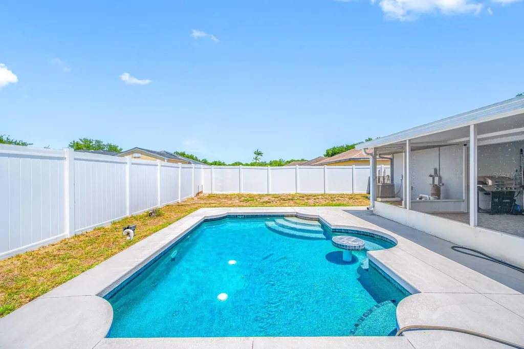 2802 93rd Court E Palmetto FL 34221