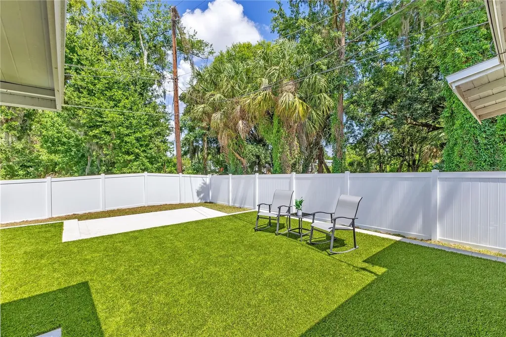 4 Channing Avenue Orlando FL 32811