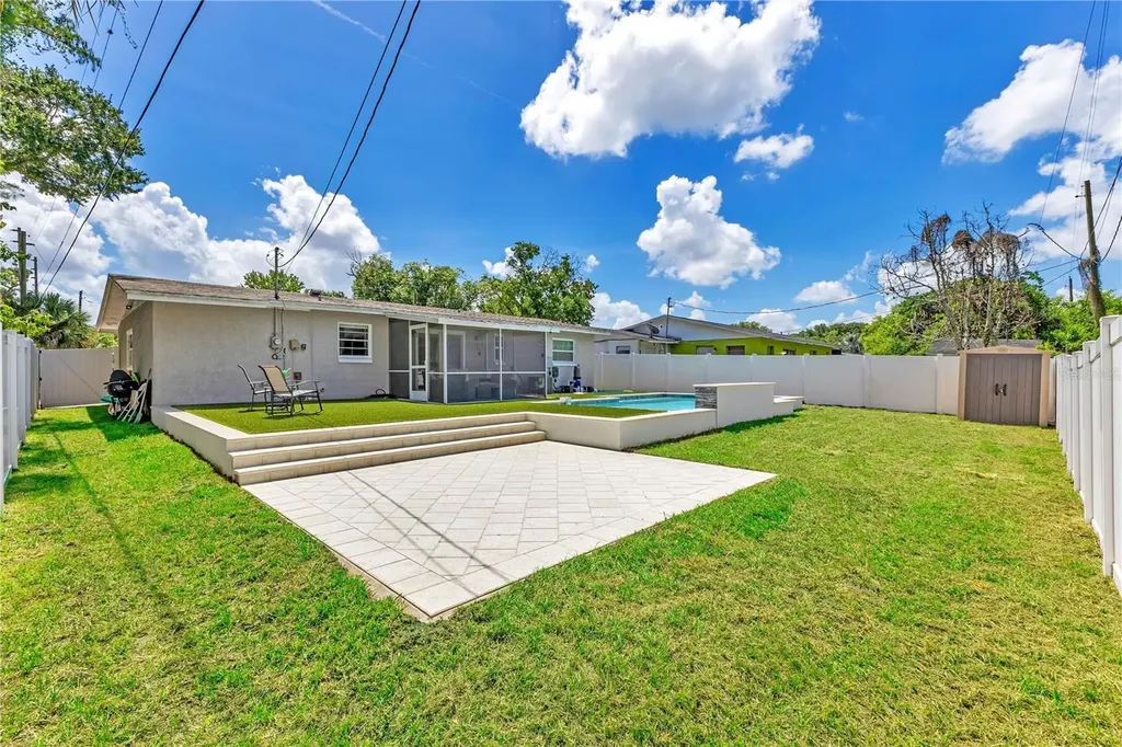 4 Channing Avenue Orlando FL 32811