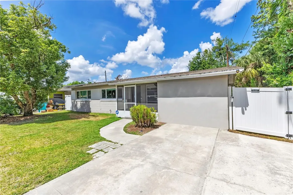 4 Channing Avenue Orlando FL 32811