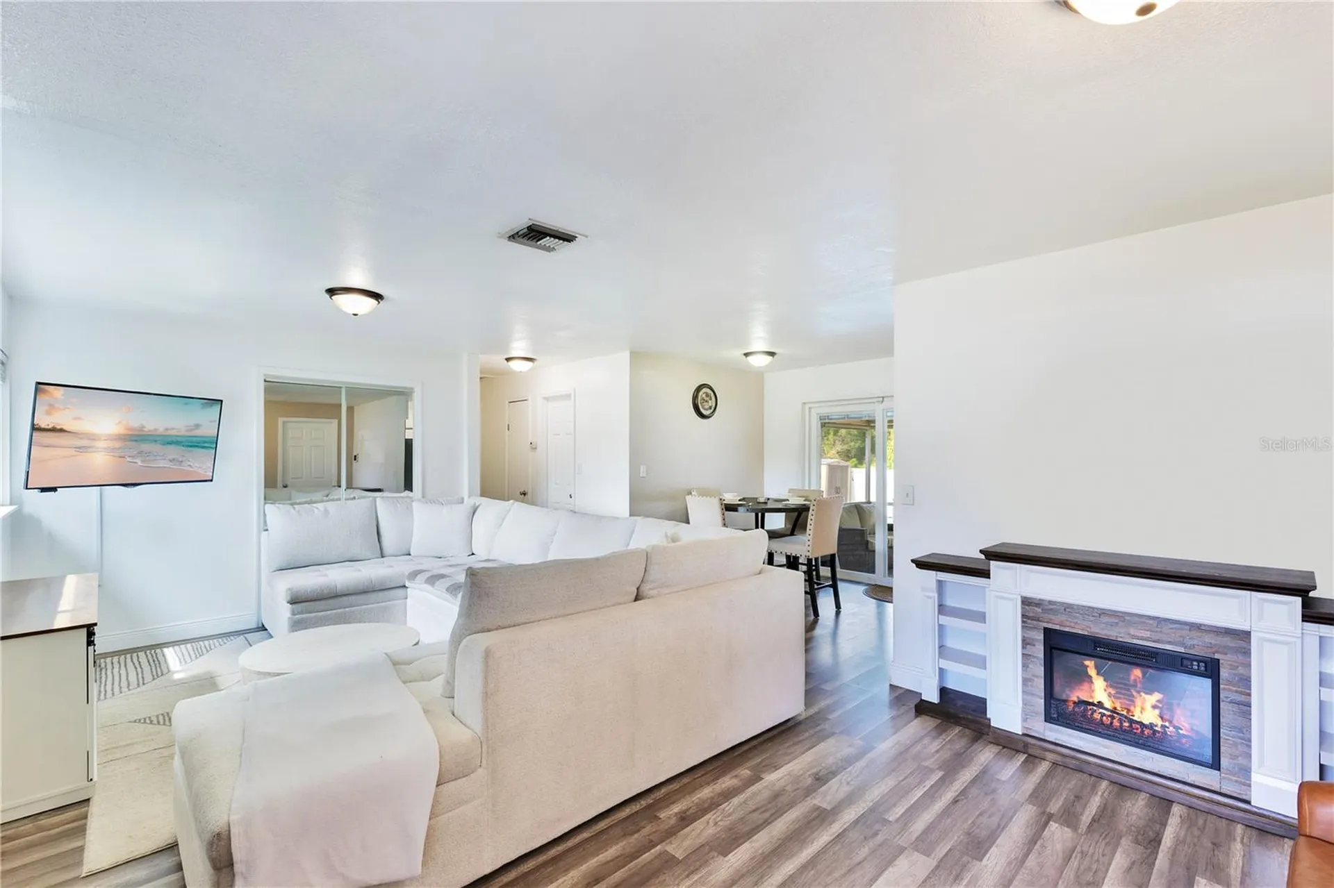 4 Channing Avenue Orlando FL 32811