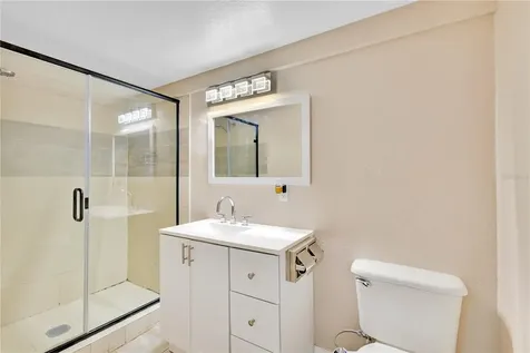 4 Channing Avenue Orlando FL 32811