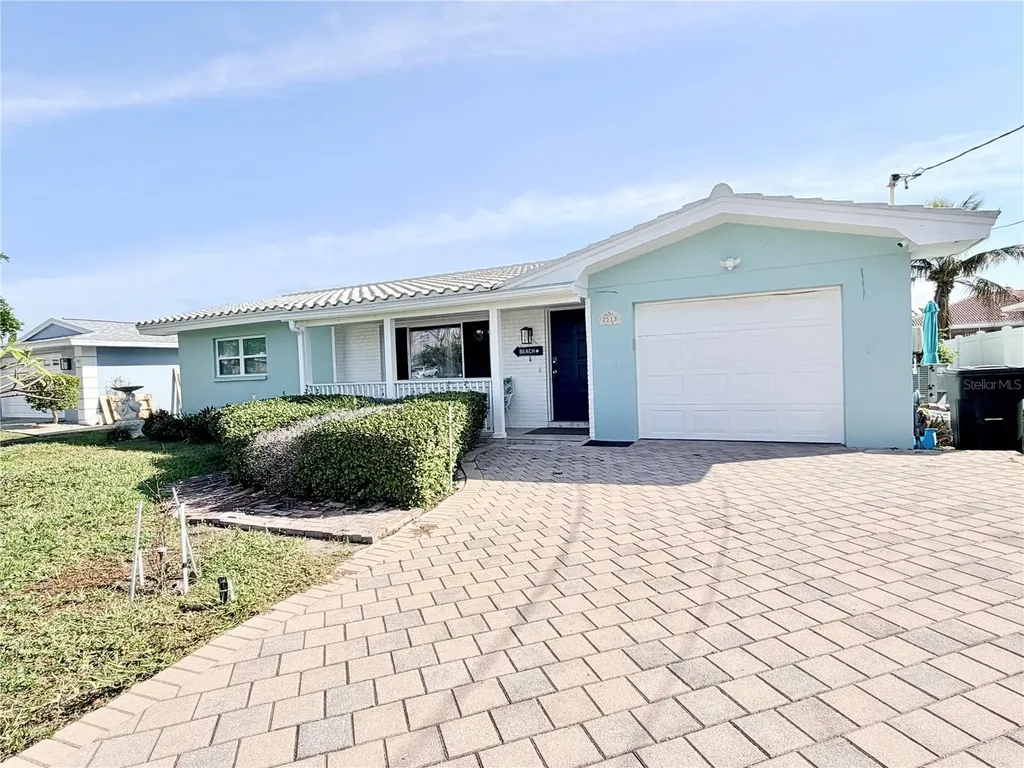 2513 Gulf Boulevard Belleair Beach FL 33786