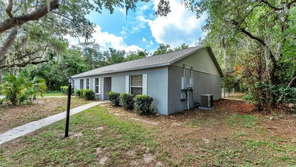 3220 Courtney Drive Lake Wales FL 33898