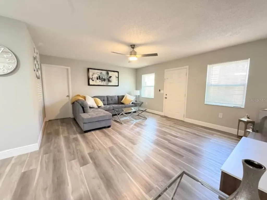 332 Avenue D SE Winter Haven FL 33880
