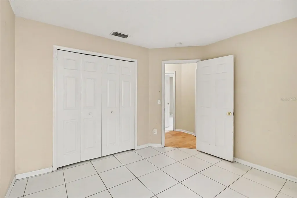 1040 Pineview Court Apopka FL 32712
