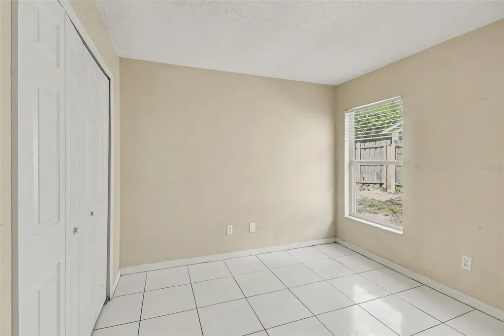 1040 Pineview Court Apopka FL 32712