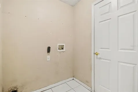 1040 Pineview Court Apopka FL 32712