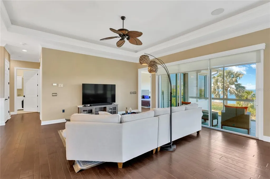 511 Seaview Drive Tarpon Springs FL 34689