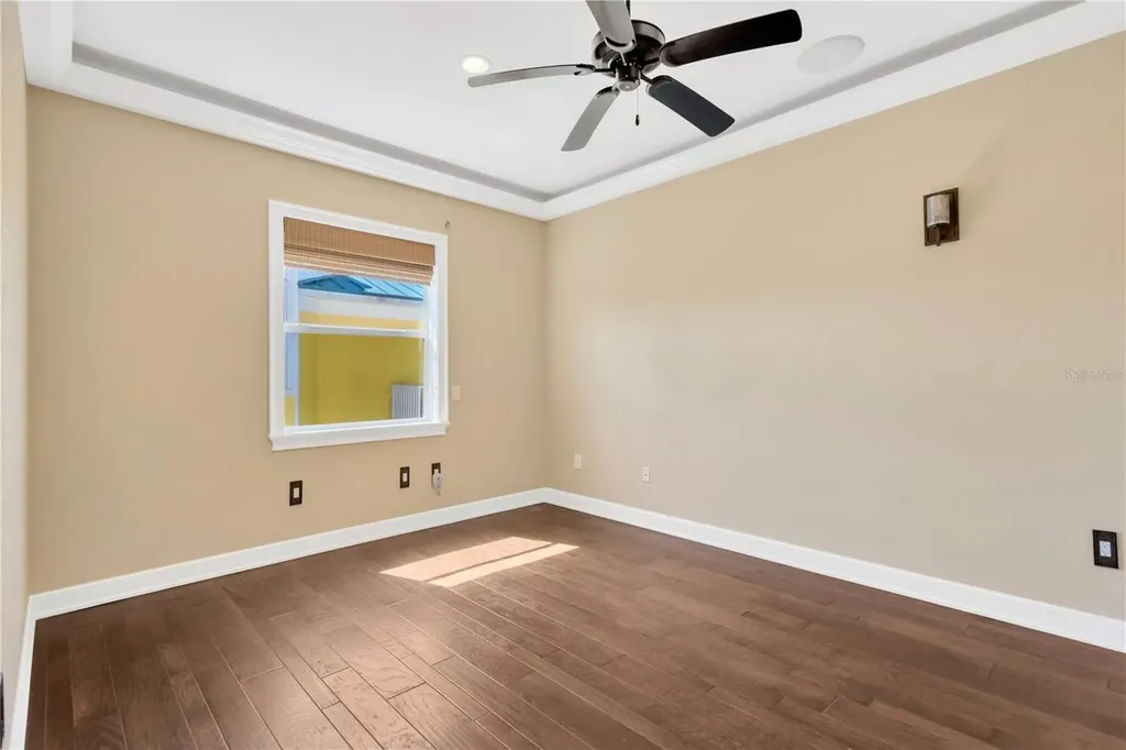 511 Seaview Drive Tarpon Springs FL 34689