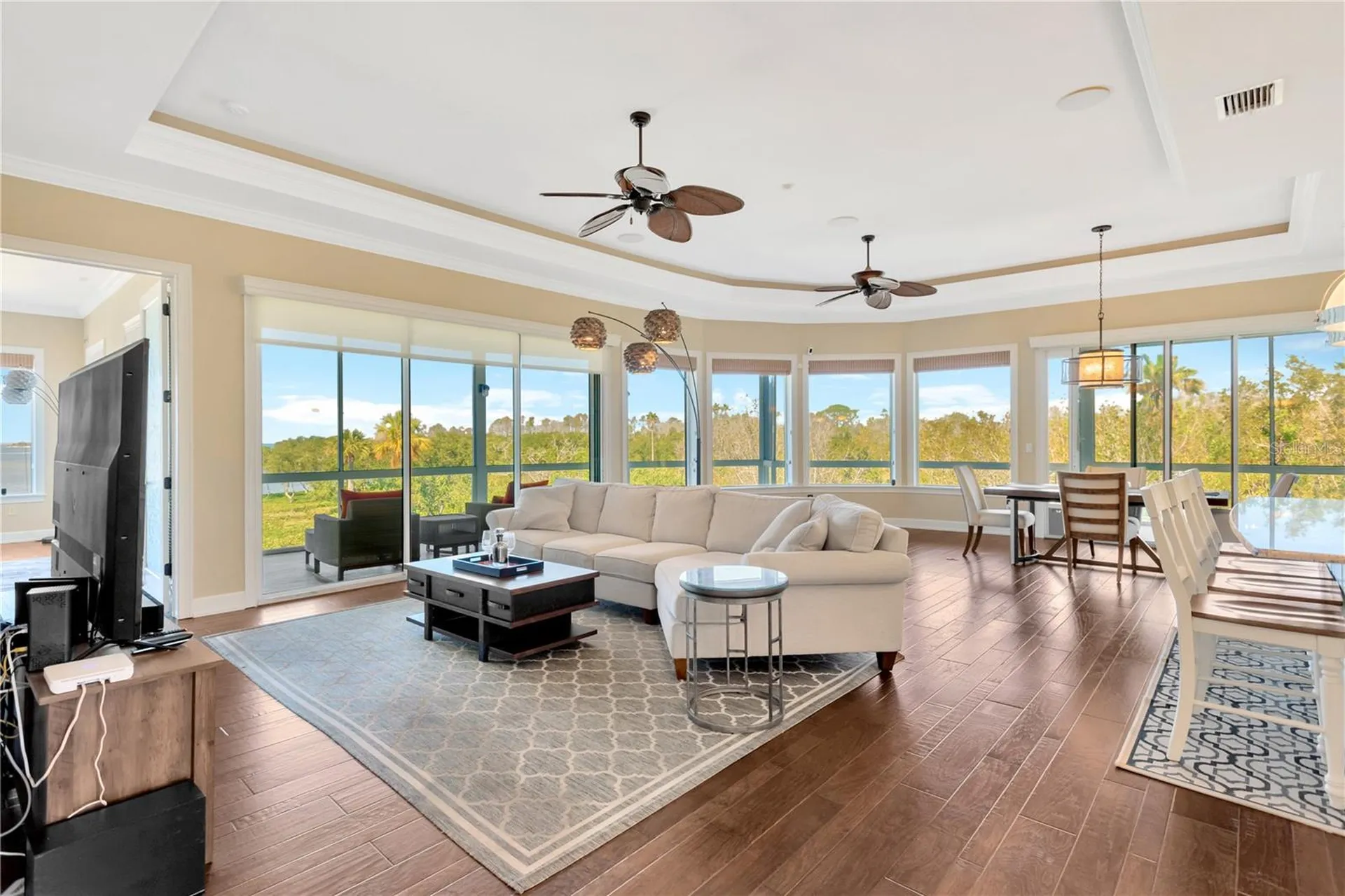 511 Seaview Drive Tarpon Springs FL 34689