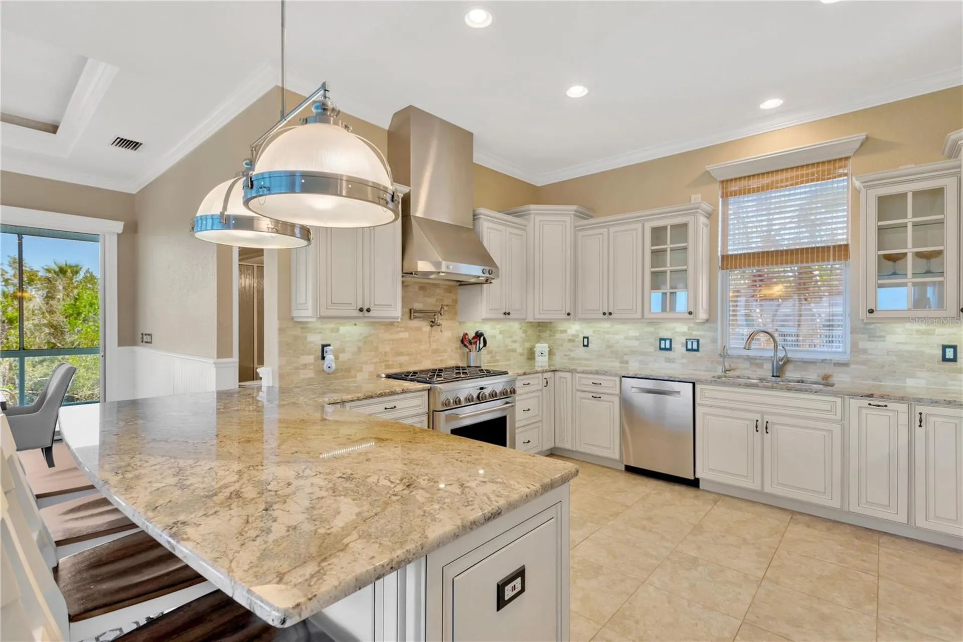 511 Seaview Drive Tarpon Springs FL 34689
