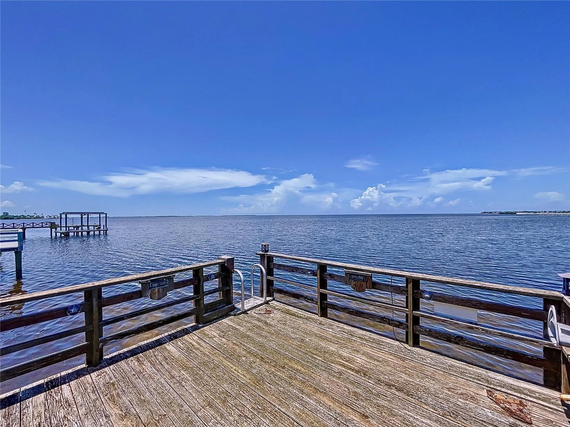 511 Seaview Drive Tarpon Springs FL 34689
