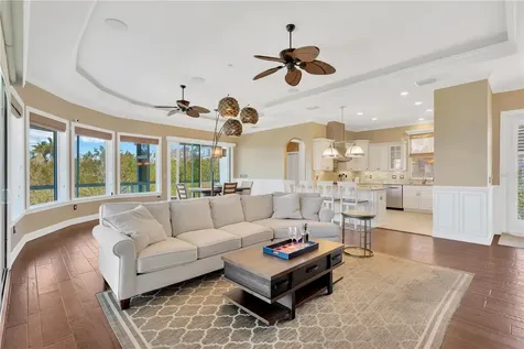 511 Seaview Drive Tarpon Springs FL 34689