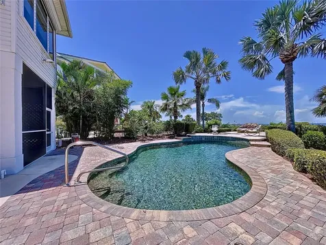 511 Seaview Drive Tarpon Springs FL 34689