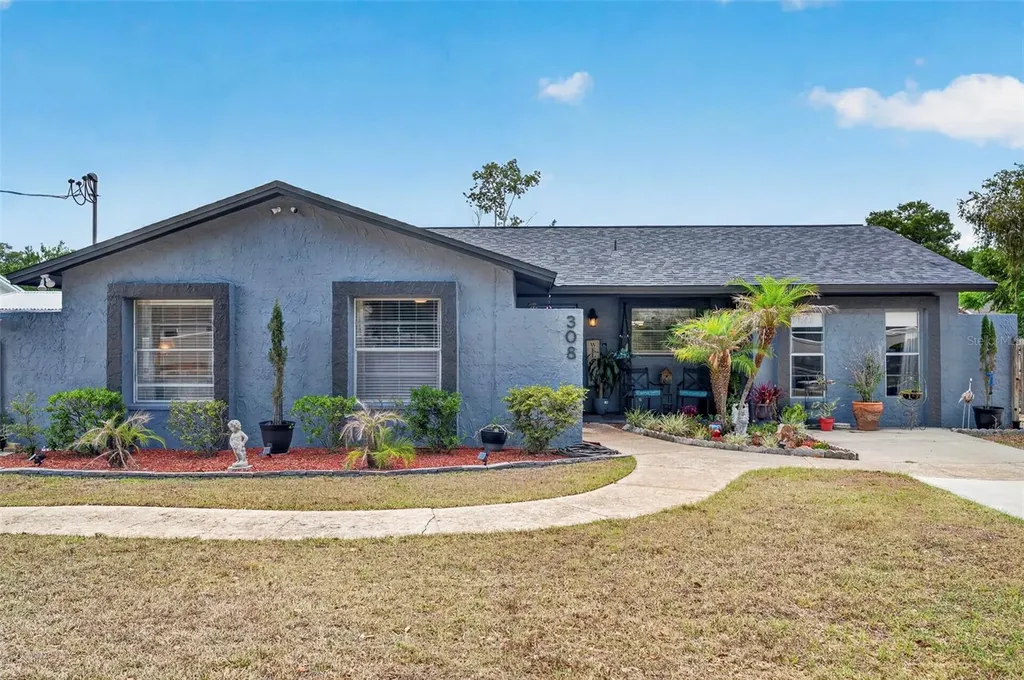 308 N Miller Road Valrico FL 33594