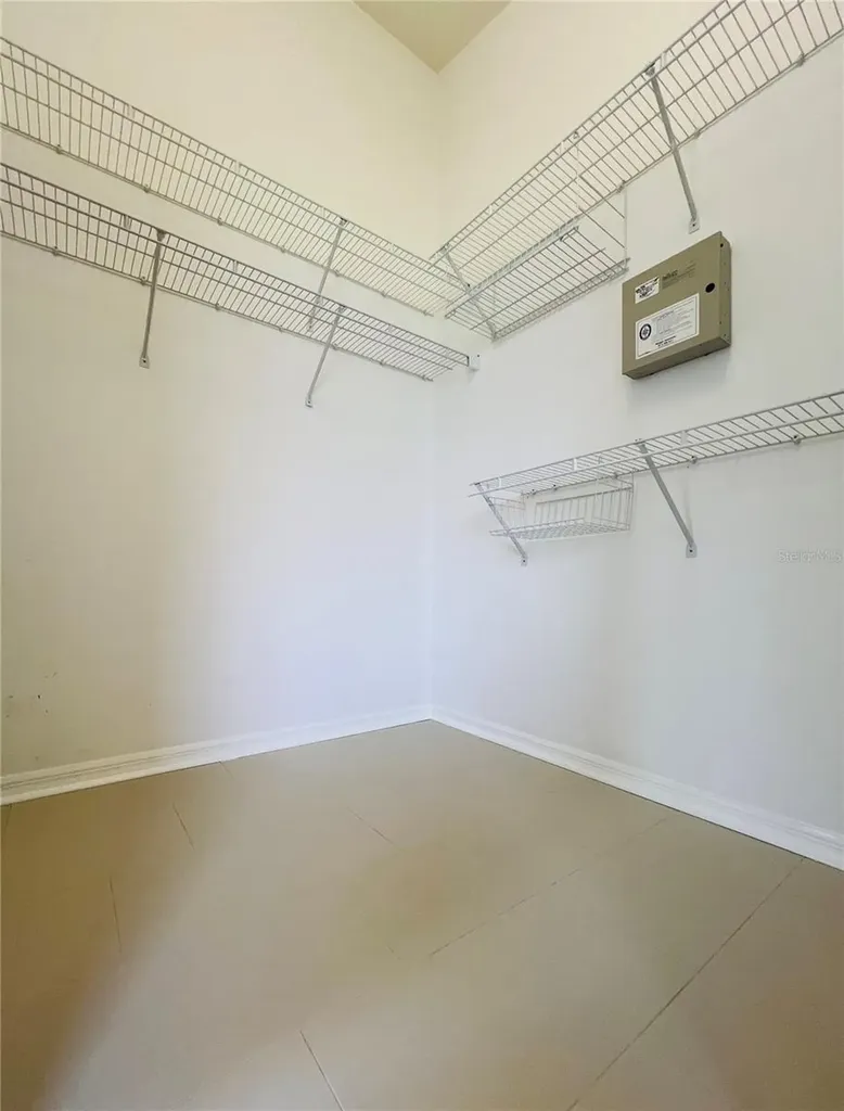18564 Kingbird Drive Lutz FL 33558