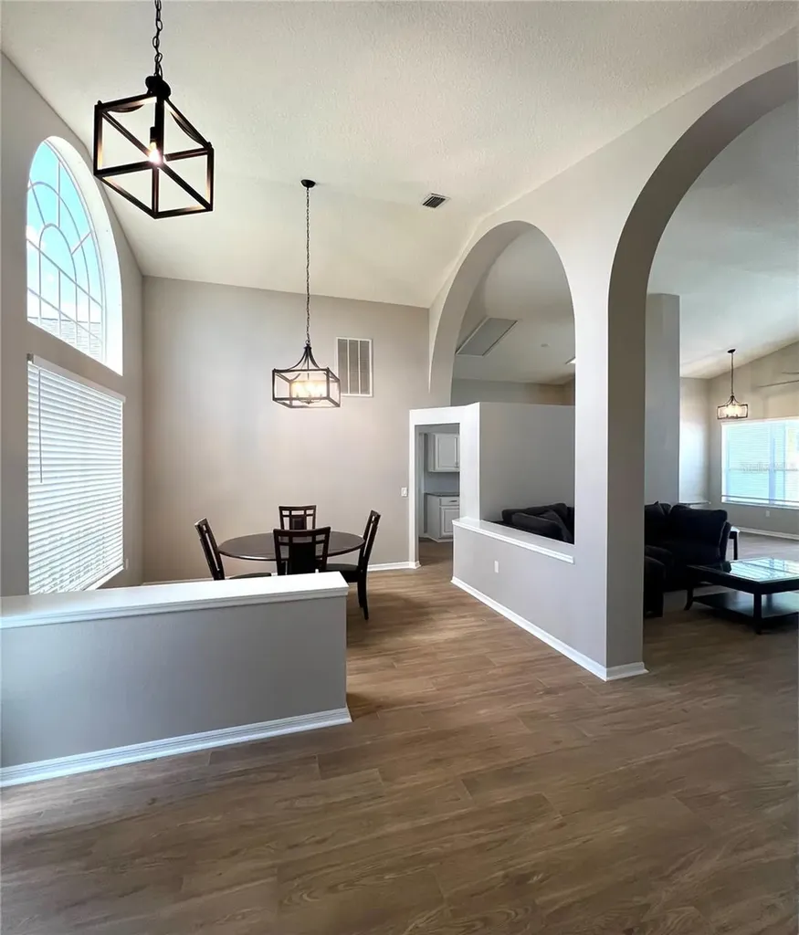 18564 Kingbird Drive Lutz FL 33558