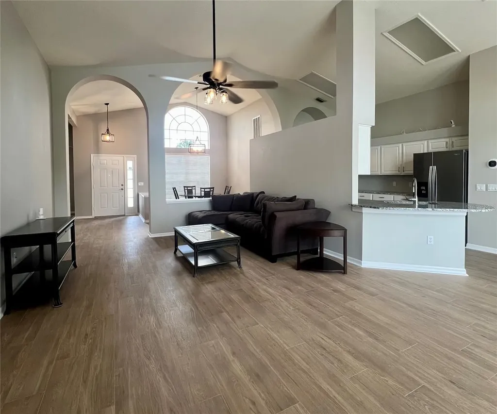 18564 Kingbird Drive Lutz FL 33558