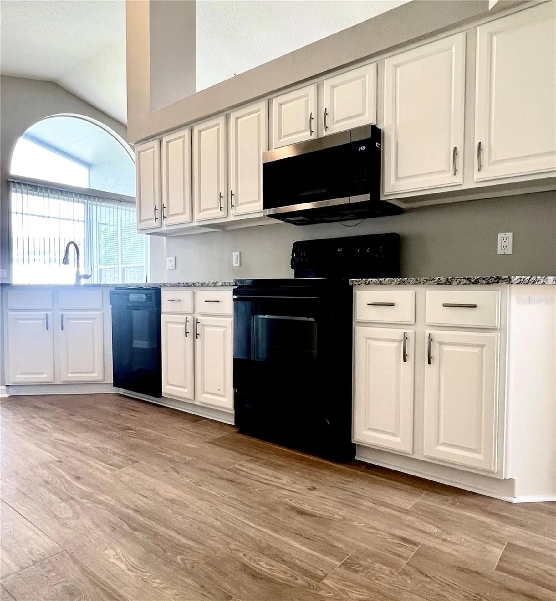 18564 Kingbird Drive Lutz FL 33558
