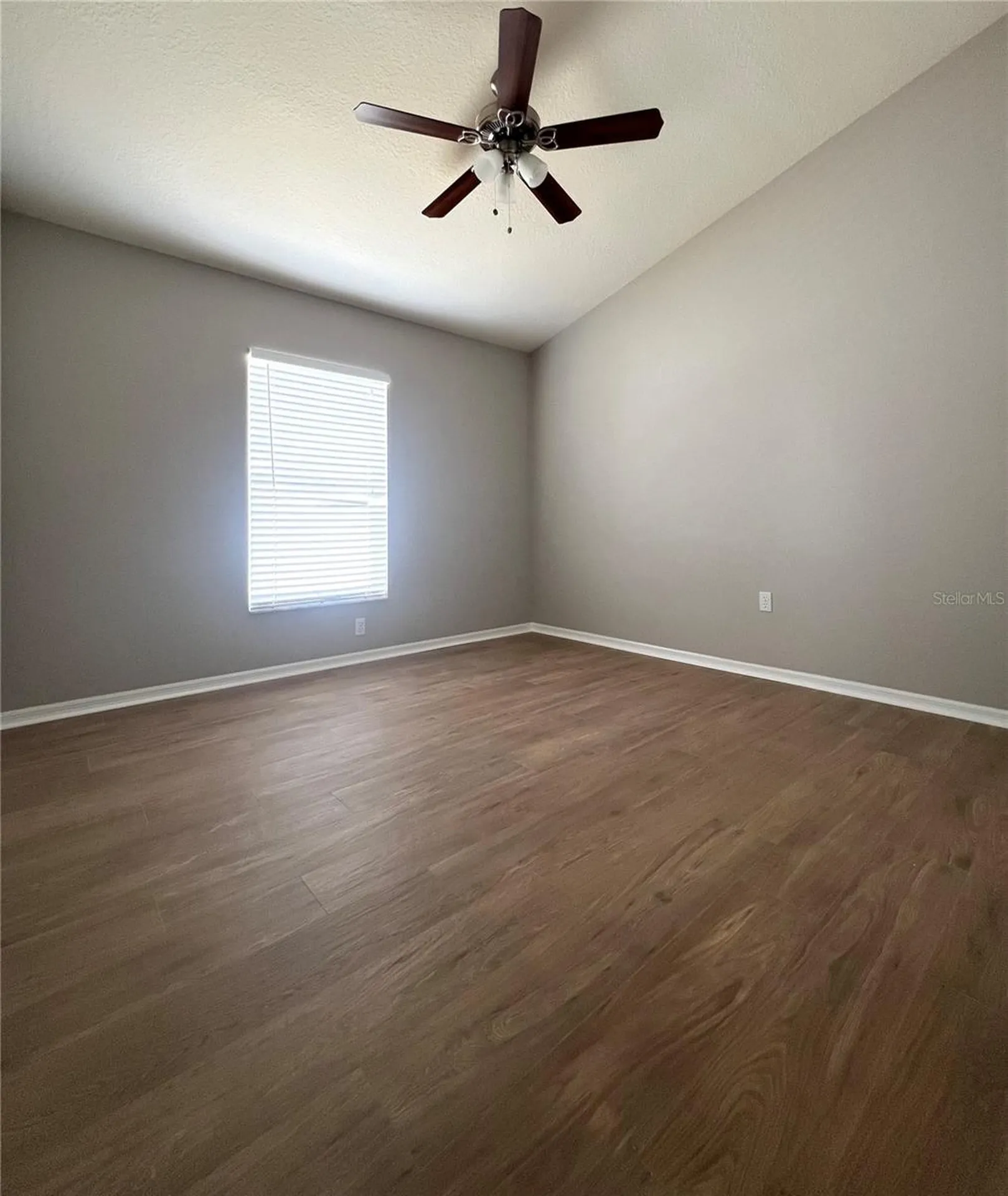 18564 Kingbird Drive Lutz FL 33558