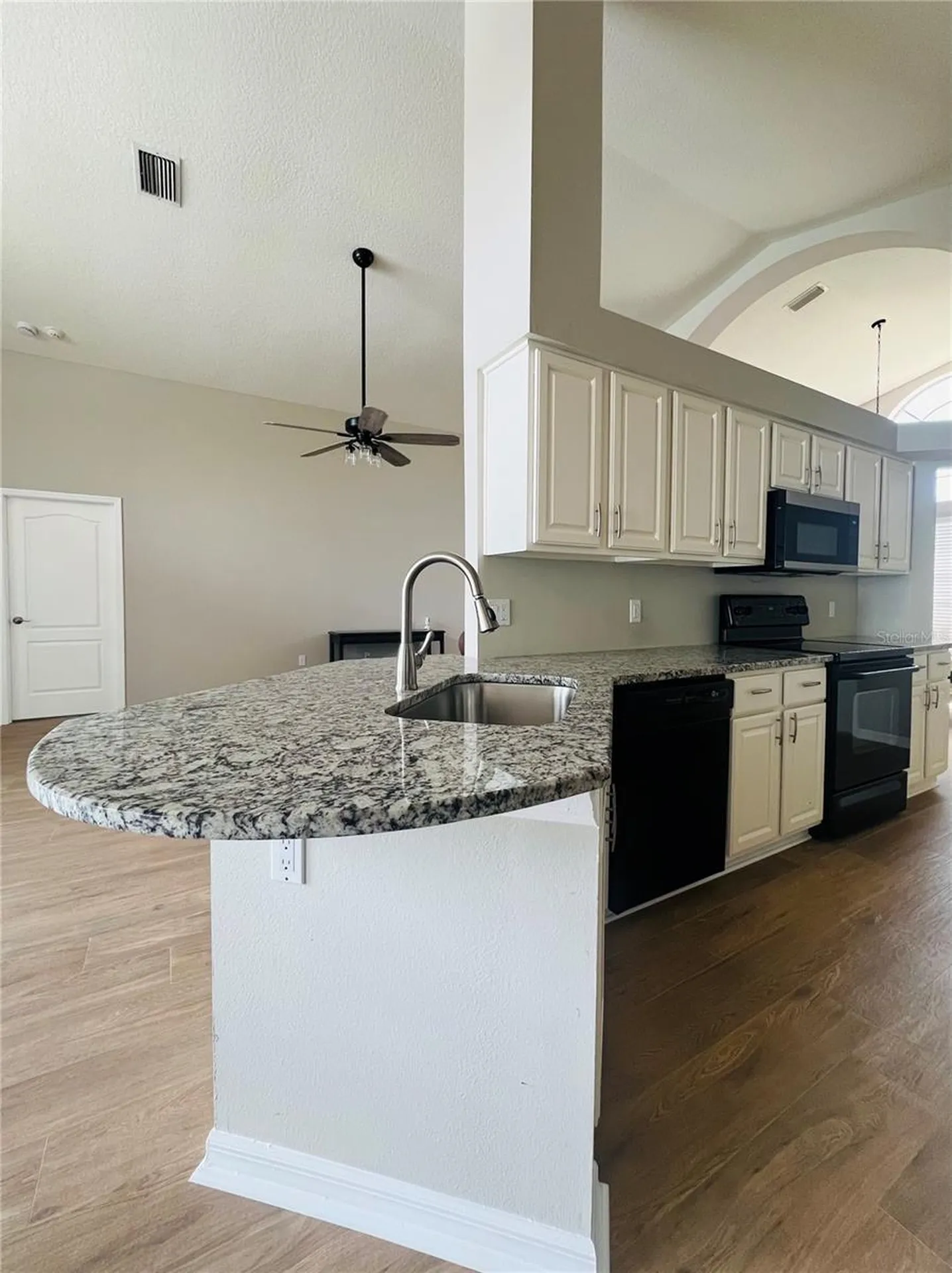 18564 Kingbird Drive Lutz FL 33558
