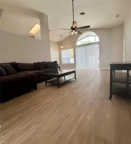 18564 Kingbird Drive Lutz FL 33558