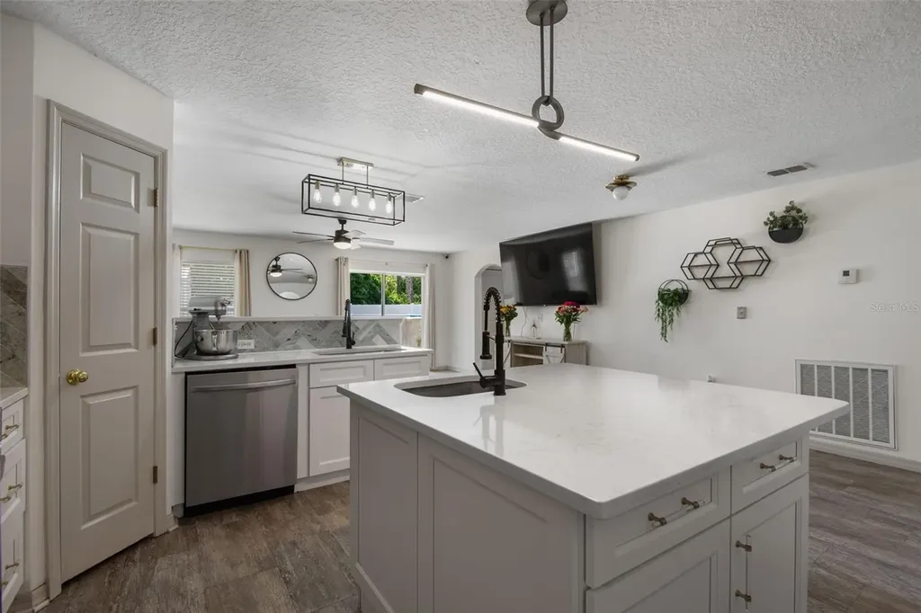 14 Llewellyn Trail Palm Coast FL 32164