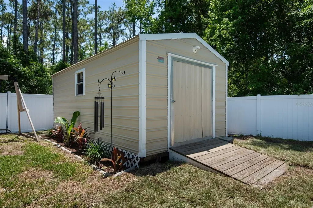 14 Llewellyn Trail Palm Coast FL 32164