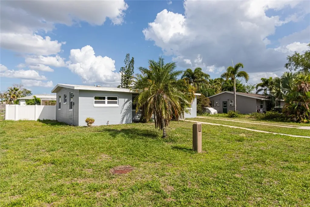 3208 Pinetree Street Port Charlotte FL 33952