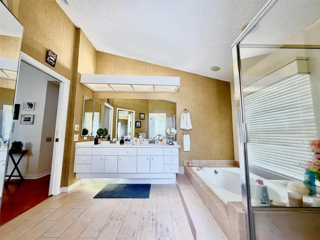 5455 Pine Bark Lane Wesley Chapel FL 33543