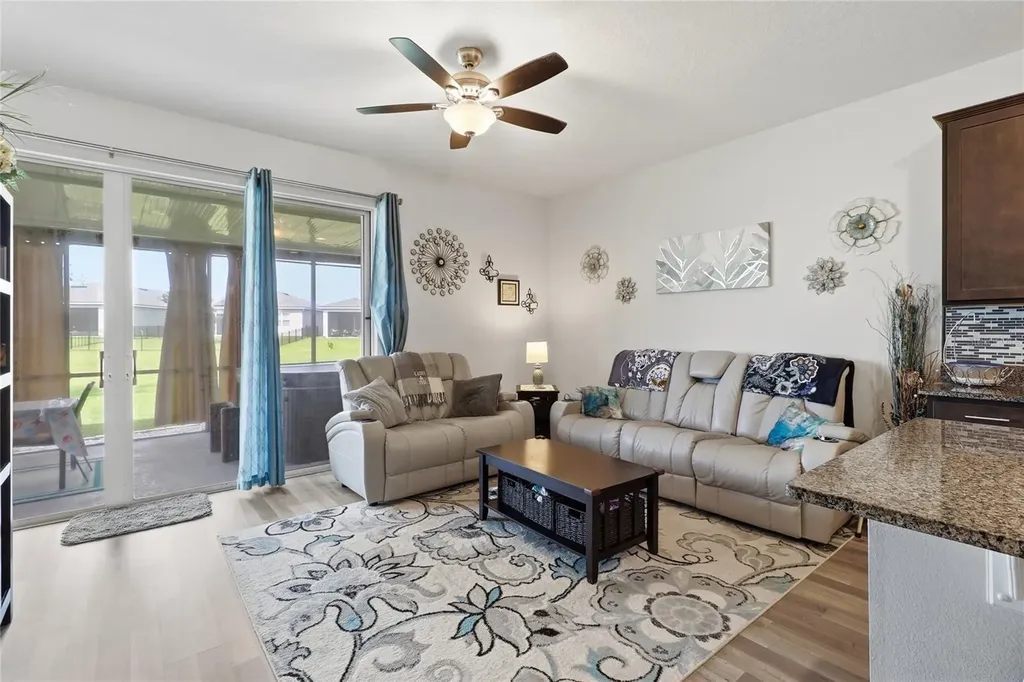 168 Summershore Drive Auburndale FL 33823